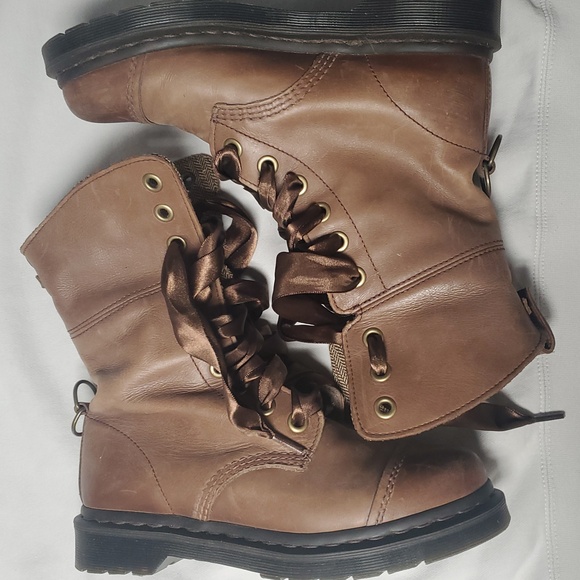 Dr. Marten Aimilita Ribbon Lace-up Boots Size 8 Brown 9 Eyelet Foldover Womens - Picture 5 of 12